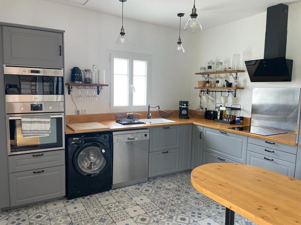 Villa Charmante Echoppe En Pierre Proche Gare à Libourne Extérieur photo