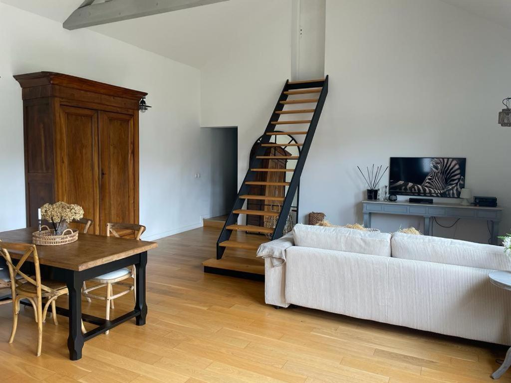 Villa Charmante Echoppe En Pierre Proche Gare à Libourne Extérieur photo